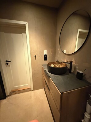 Unclassified image, 4 of 11, button - Modern 2-bedroom apartment in Trondheim city center (Trøndelag)