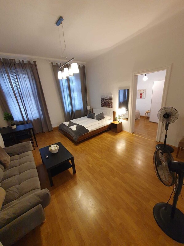 Basic-Apartment | Bügeleisen/Bügelbrett, kostenloses WLAN
