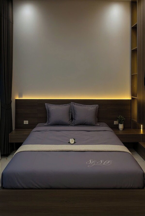 1 Schlafzimmer, Zimmersafe, Schreibtisch, Bügeleisen/Bügelbrett