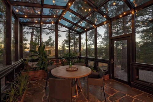 Colorado LoVE Ranch-Mountain Lodge near Red Rocks