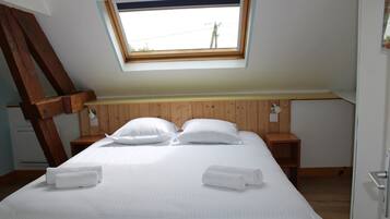 2 chambres, bureau, fer et planche à repasser, Wi-Fi gratuit