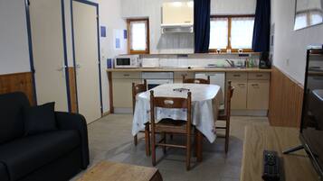 Mikroaaltouuni, liesi