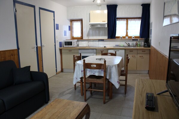 Mikroaaltouuni, liesi