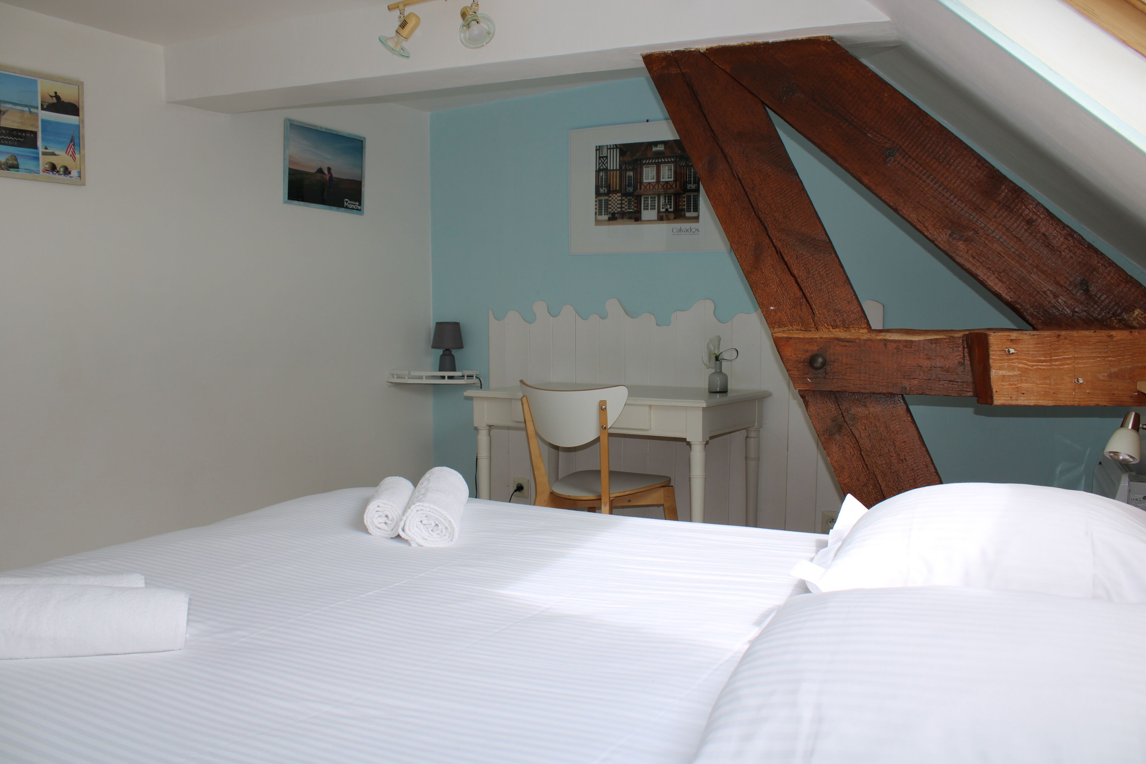 2 chambres, bureau, fer et planche à repasser, Wi-Fi gratuit