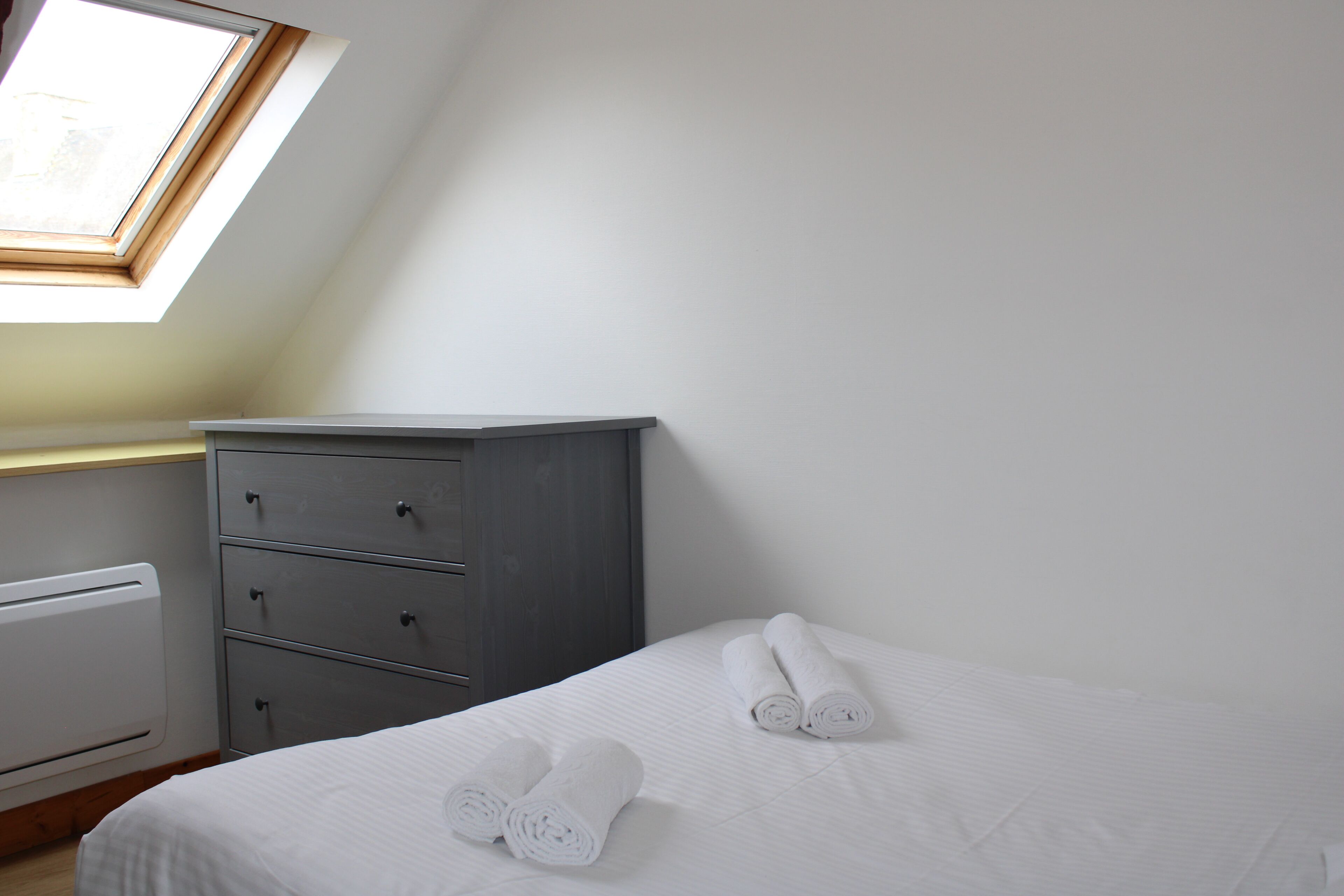 2 bedrooms, desk, iron/ironing board, free WiFi