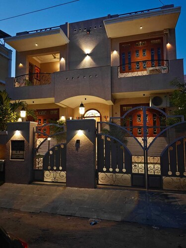 Delightful bungalow with AC in Jaipur
