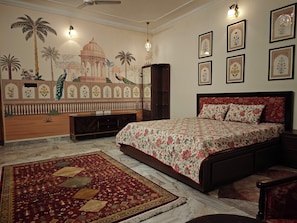 4 Schlafzimmer, Schreibtisch, Bügeleisen/Bügelbrett, kostenloses WLAN