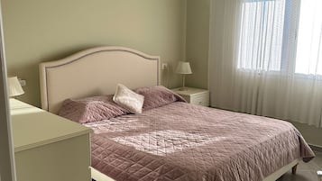 Ameublement personnalisé, Wi-Fi gratuit, draps fournis