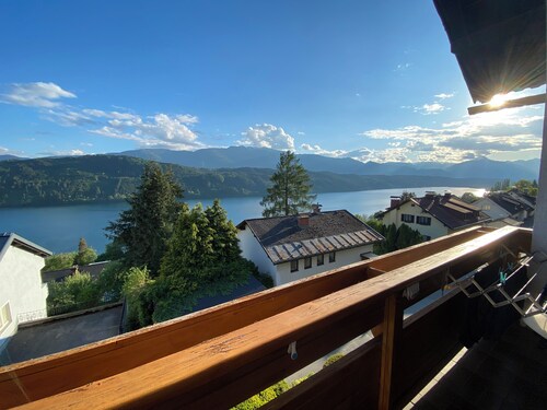 Haus Otis - 2 bedroom lake view apartment Millstatt. Family friendly. Eco