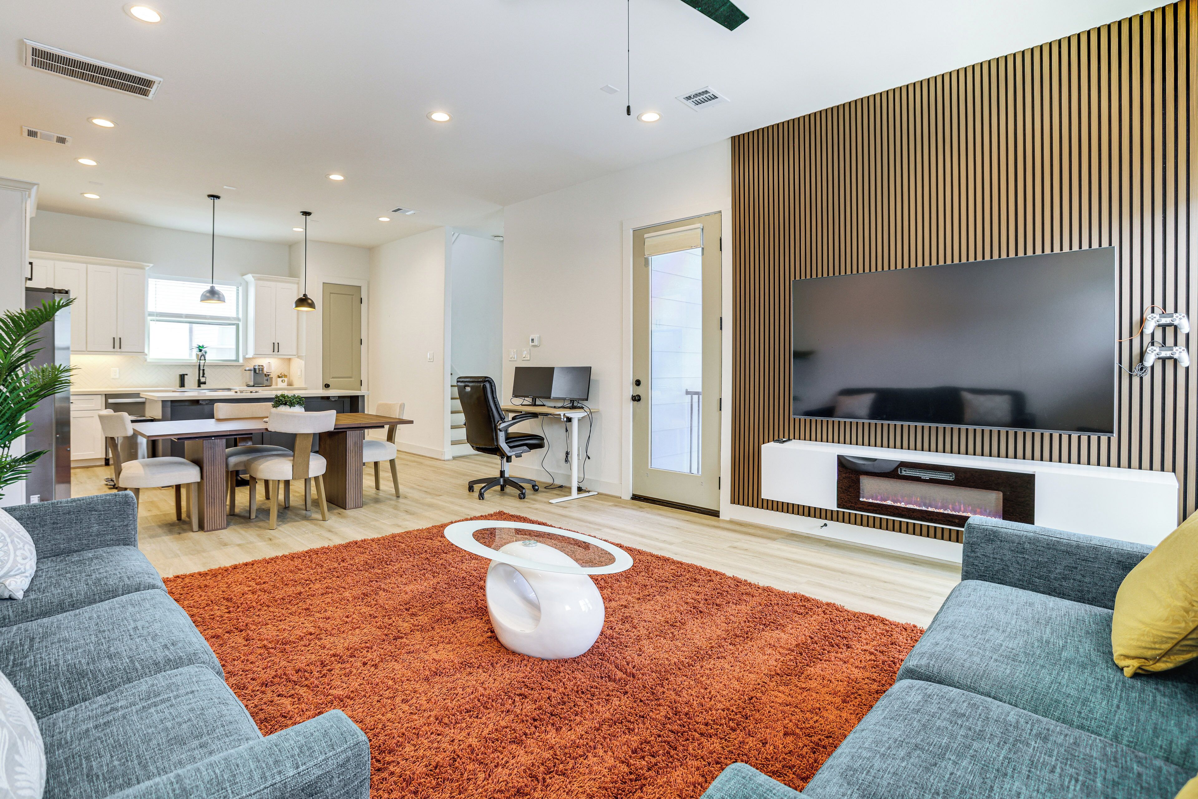 电视、电子游戏