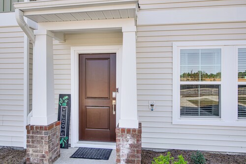 Private Yard: Family Hideaway 9 Mi to Fort Jackson