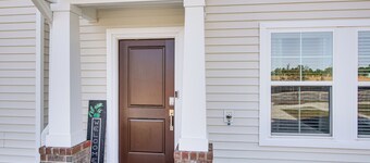 Private Yard: Family Hideaway 9 Mi to Fort Jackson