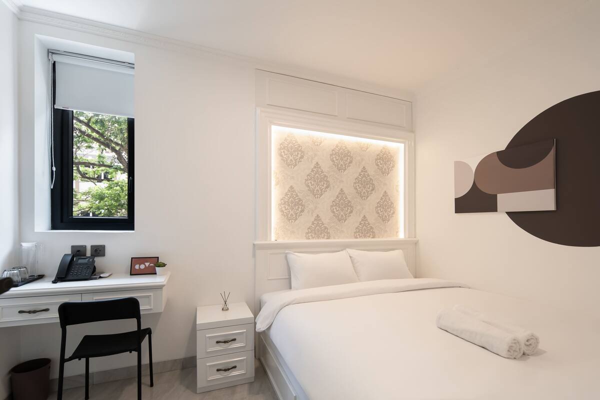 Superior Room, 1 King Bed