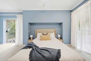 5 bedrooms, iron/ironing board, travel cot, WiFi