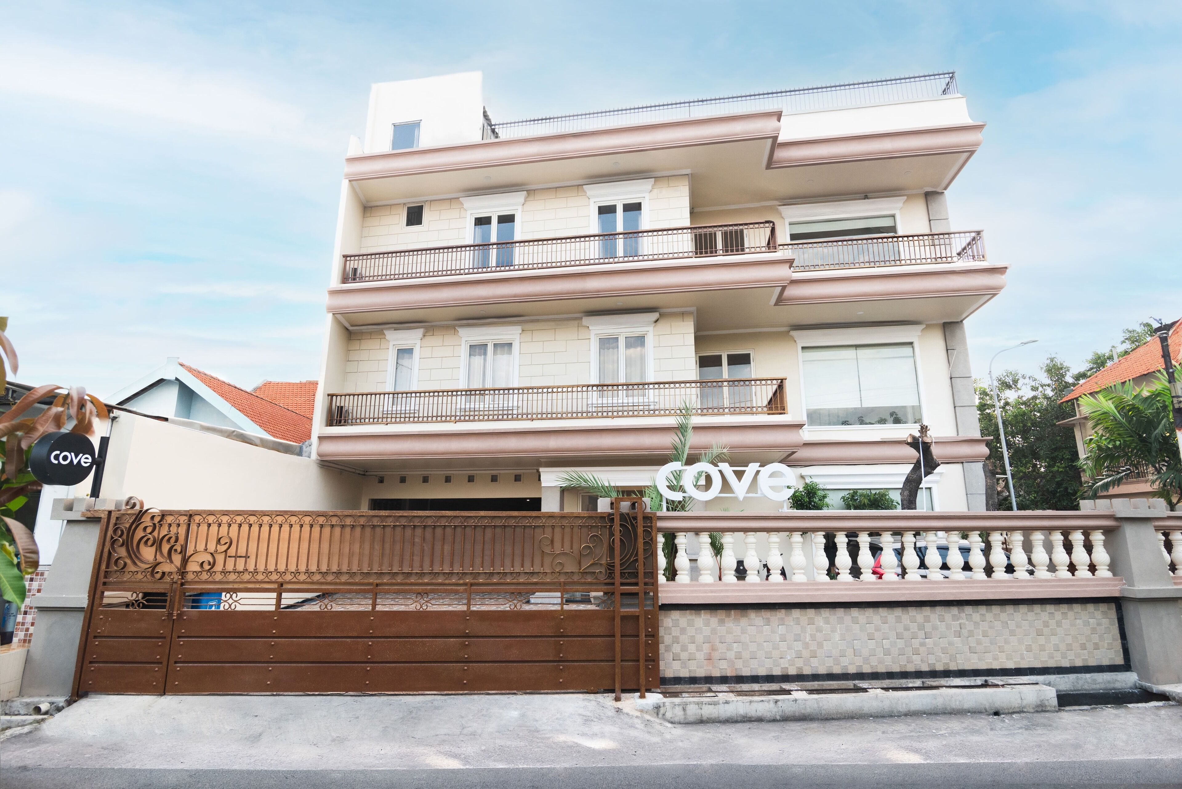 Entrée de l’hébergement