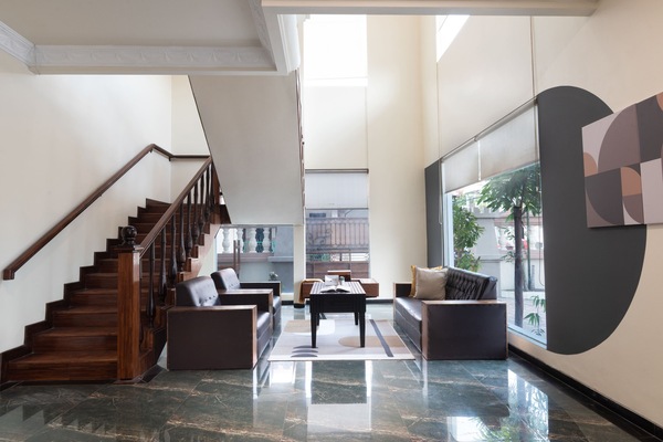 Lobby sitting area
