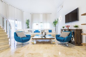 Living area - Villa Desiree - Family Villa in Cocotal (Punta Cana)