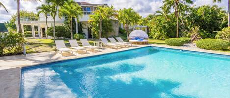 Outdoor pool, free cabanas, pool umbrellas