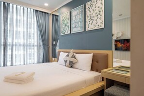 Blackout curtains, soundproofing, iron/ironing board, free WiFi - The Peninsula Landmark Central Park (Ho Chi Minh)