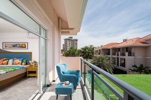 암막 커튼, 무료 WiFi