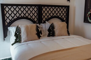 Chambre Double Supérieure | Coffres-forts dans les chambres, rideaux occultants, Wi-Fi gratuit