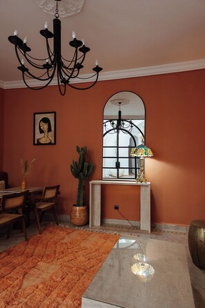 غرفة لتناول الطعام