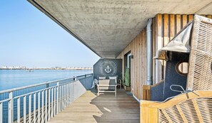 Property grounds - Knuts Hafenlounge - Terrace, Infrared Sauna, Private Parking Space, Sea View (Olpenitz)