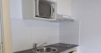 Studio Quartier Bassin Ă flots, pied du tram !