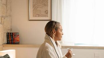 2 bedrooms, in-room safe, free WiFi, bed sheets