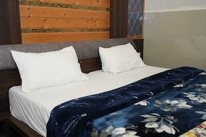 Deluxe Room | Free WiFi