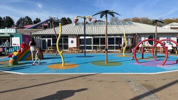 House, 3 Bedrooms, Smoking, Terrace | Children’s area