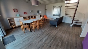 Gîte Duplex 4 pièces 6 personnes | Stofa | Sjónvarp