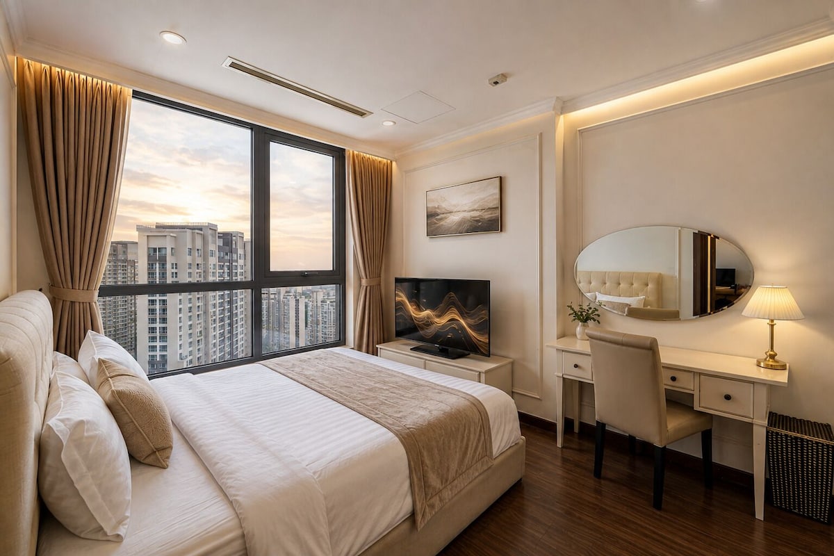 Luxury Apartment, 3 Bedrooms, Balcony, City View
