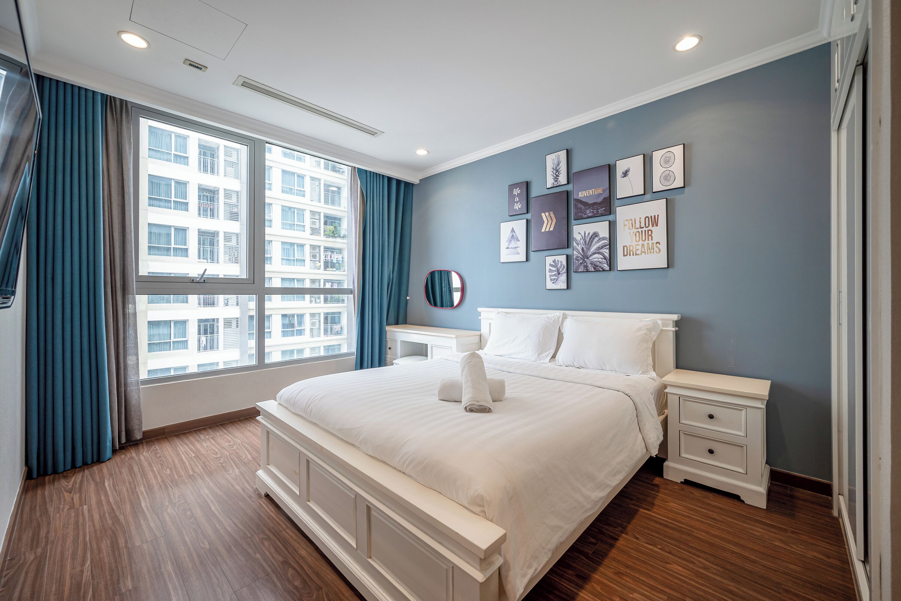 Căn hộ Deluxe, 2 phòng ngủ, ban công, quang cảnh sân vườn | Bộ trải giường bằng vải cotton Ai Cập, bộ đồ giường cao cấp 