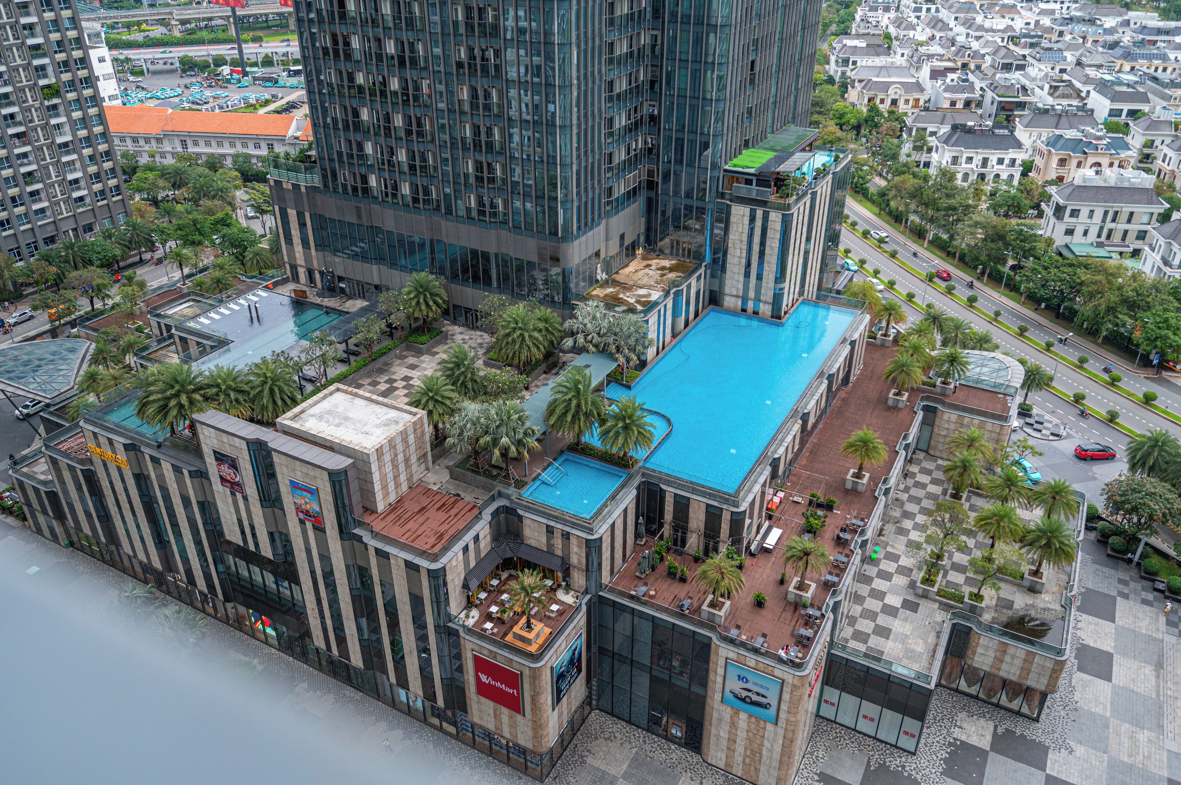 Deluxe Apartment, 1 King Bed with Sofa bed, Balcony, City View | City view