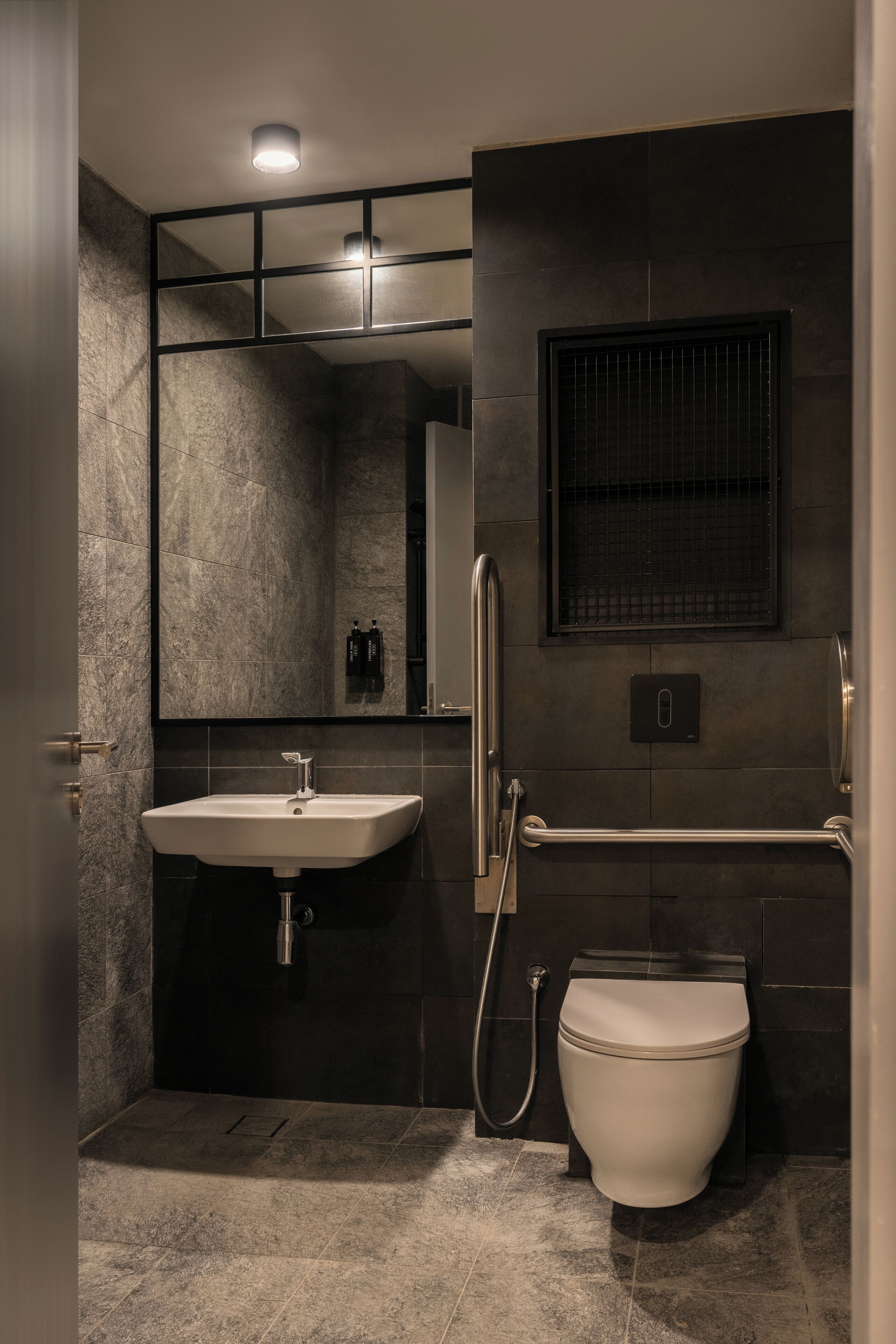 Free toiletries, hair dryer, bidet, towels