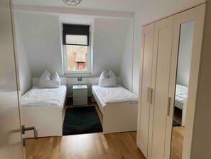 2 bedrooms, WiFi, bed sheets