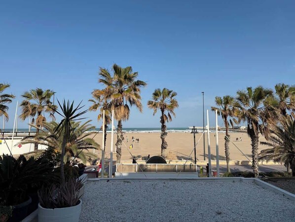 Beach nearby - Apartamento exclusivo en primera línea de playa (Valencia)