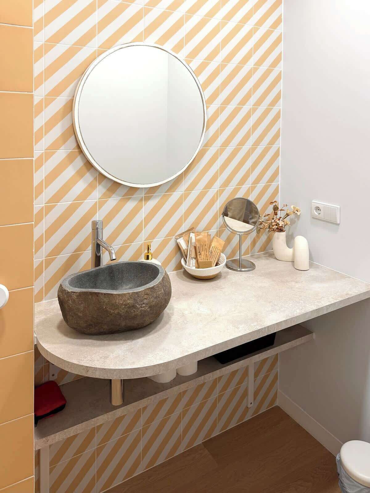 Regadera y secadora de cabello 