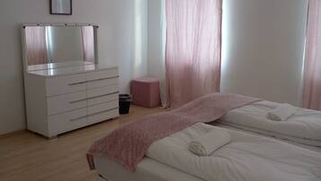 Basic-lejlighed | Strygejern/strygebræt, gratis Wi-Fi