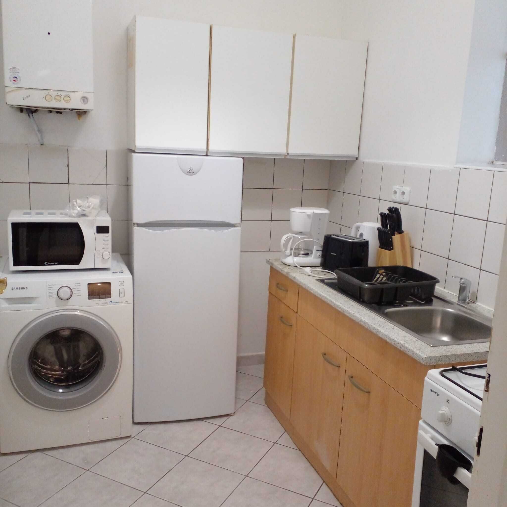 基础公寓 | 私人厨房 | 冰箱、微波炉、烤箱、炉灶