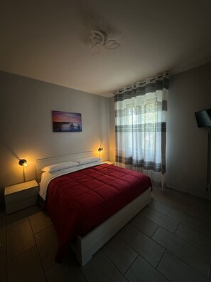 3 chambres, fer et planche à repasser, accès Internet, draps fournis