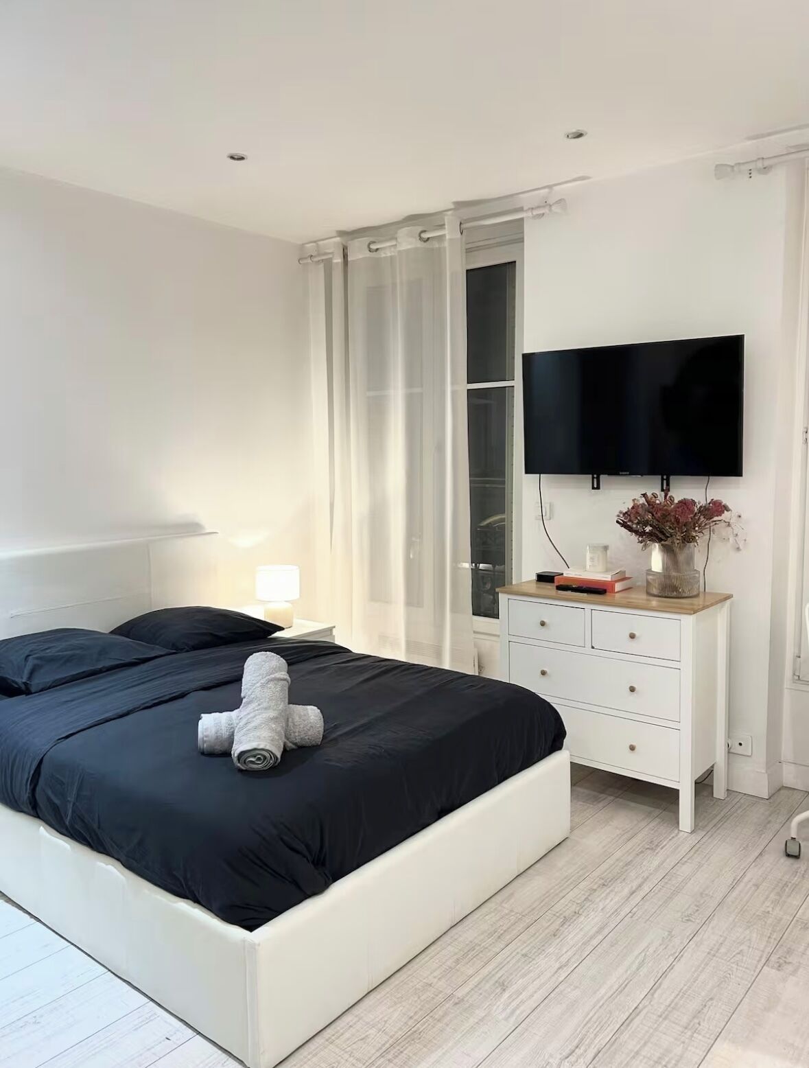 1 bedroom, WiFi, bed sheets