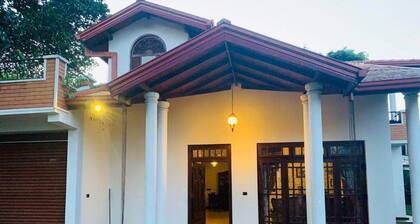 Kings Court Residency