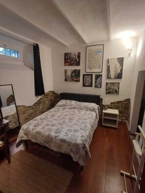 3 makuuhuonetta, silitysrauta/-lauta, vauvan matkasänky, ilmainen Wi-Fi