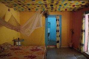 Room, 1 Bedroom, Accessible, Smoking | 1 bedroom