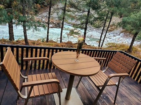 Dobbeltrom – deluxe | Utsikt fra rommet. The Himalayan Phakding