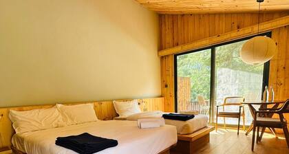 The Himalayan Phakding