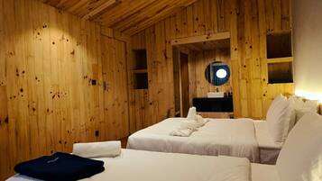 Deluxe Double Room | Free WiFi