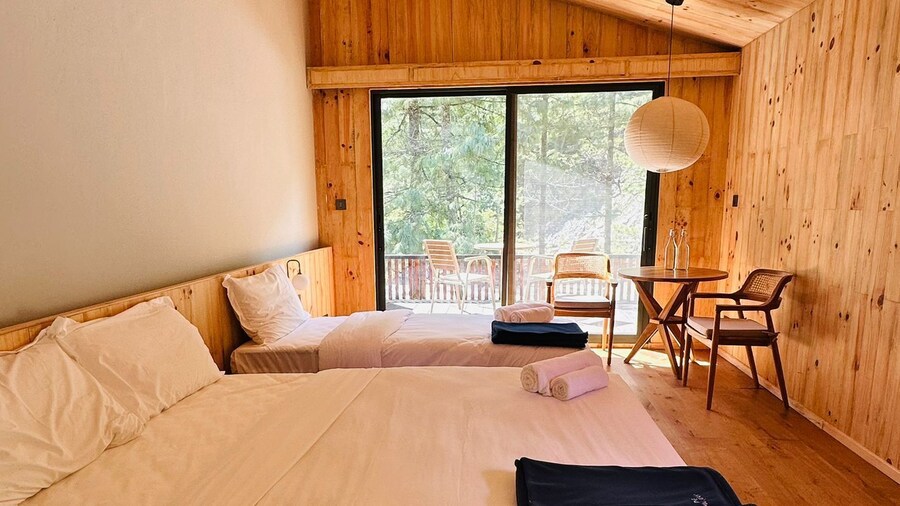 The Himalayan Phakding